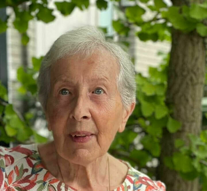 Bertha "Betty" D'Heer